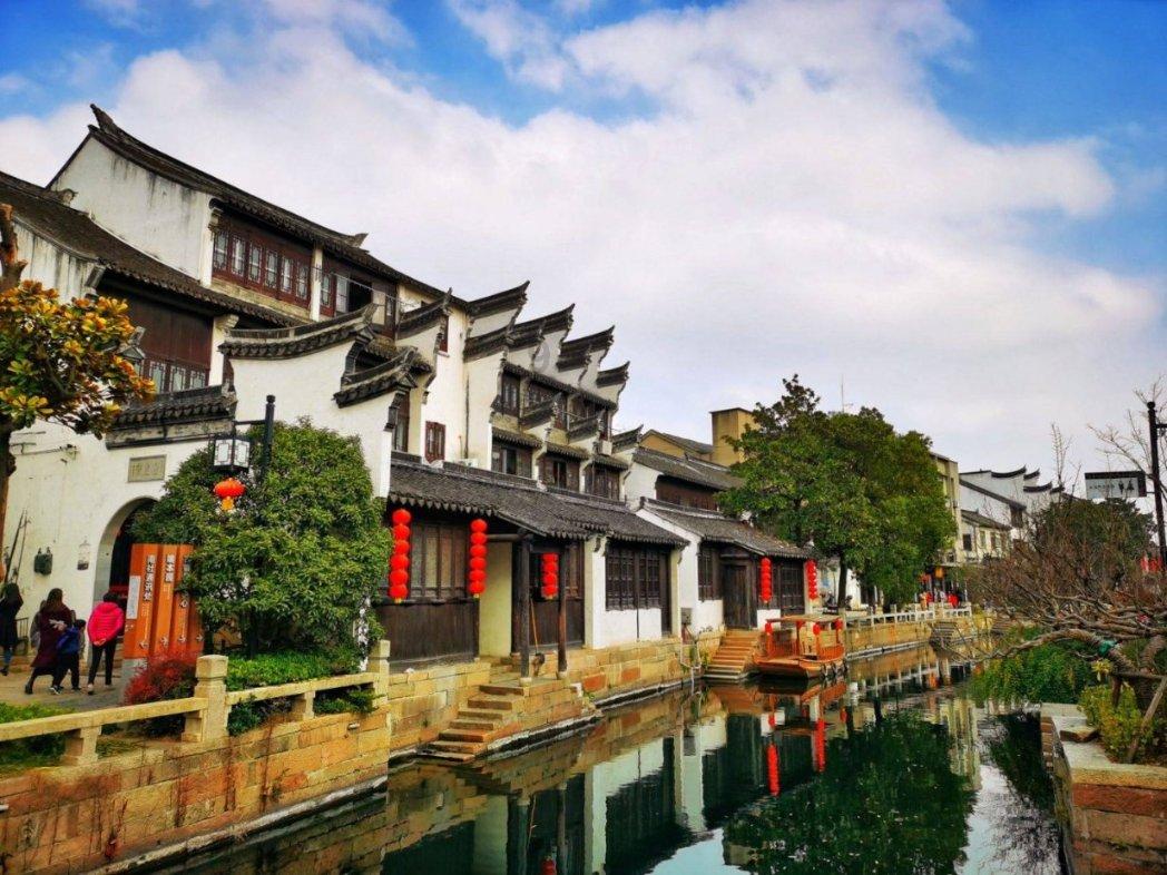 12年老粉吐槽周杰伦新歌难听，周杰伦的新专辑是不是在“割韭菜”？游戏画面